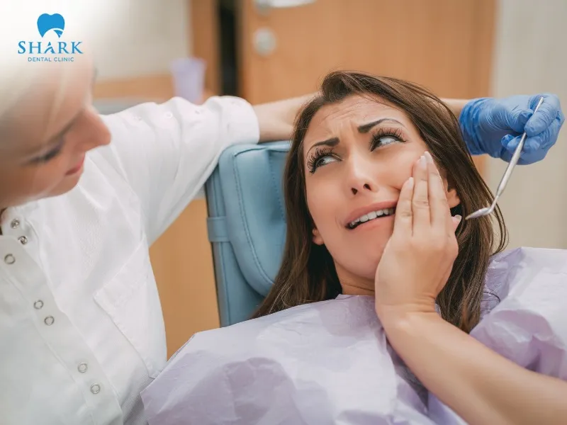 In many cases, improper sealing can cause reinfection, leading to swelling, gum redness, and inflammation