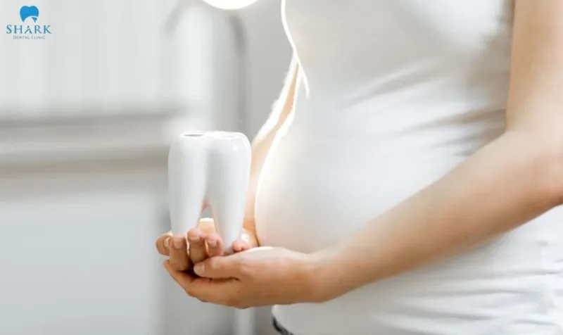 During pregnancy, mothers should postpone teeth whitening to avoid affecting their own health and the baby’s well-being