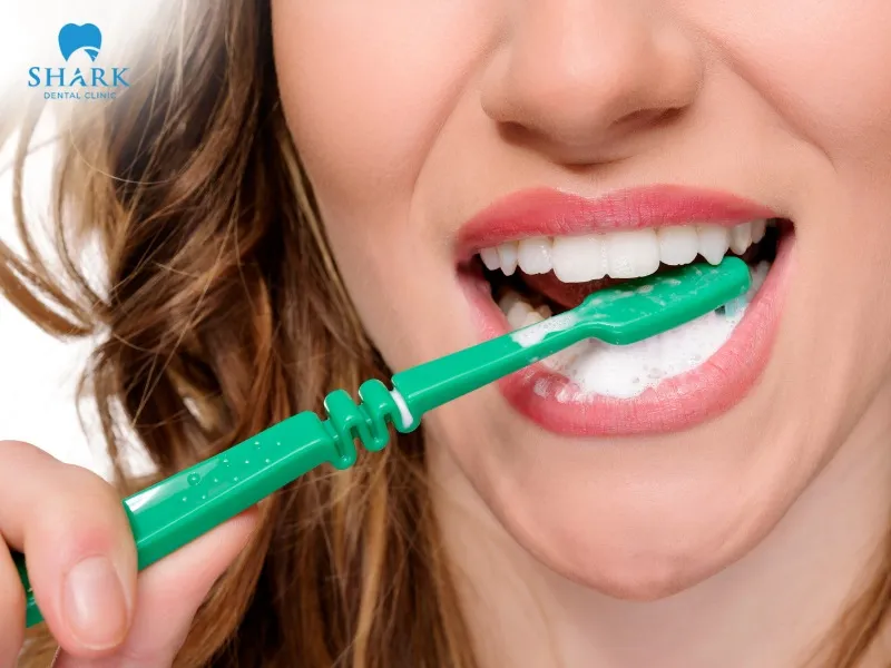 After receiving root canal treatment and a filling at the dental clinic, you can brush your teeth — but do so gently