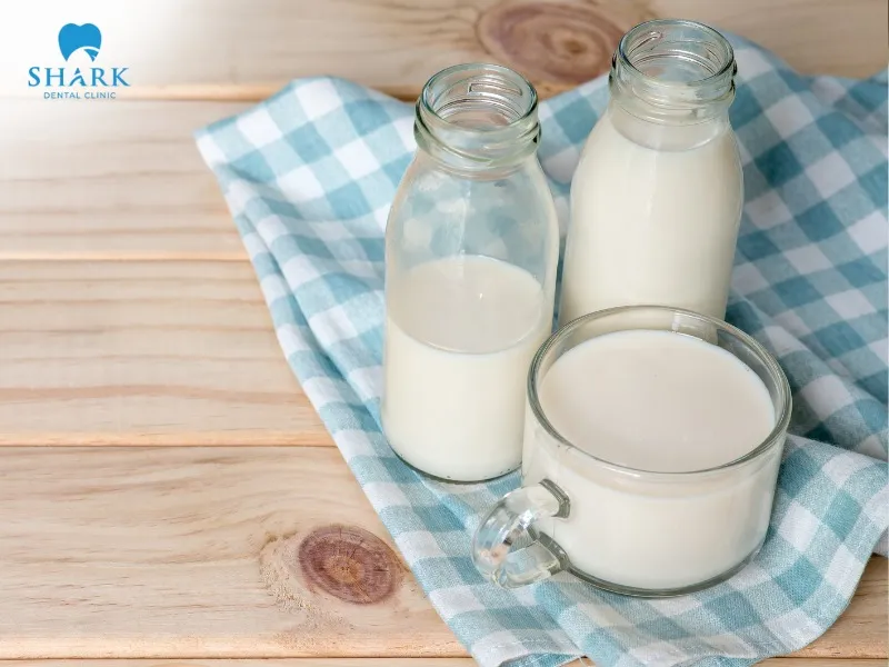 Milk is rich in calcium, beneficial for oral health, and suitable for those who have undergone teeth whitening