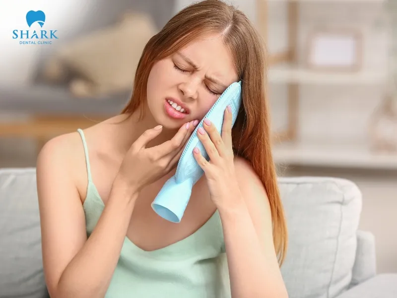 Apply a cold compress to your cheek for 10–15 minutes, repeating for 1–3 days