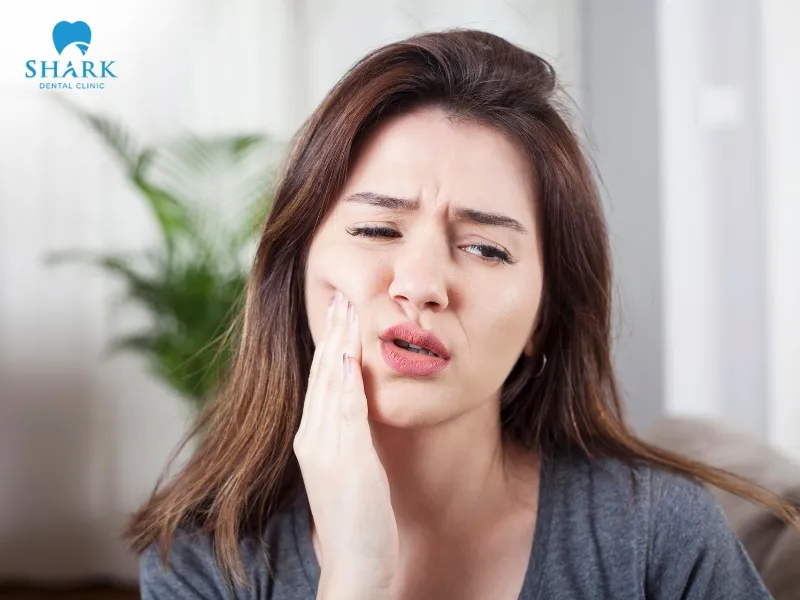 Pain and tooth sensitivity after crown placement usually last about 2–3 days