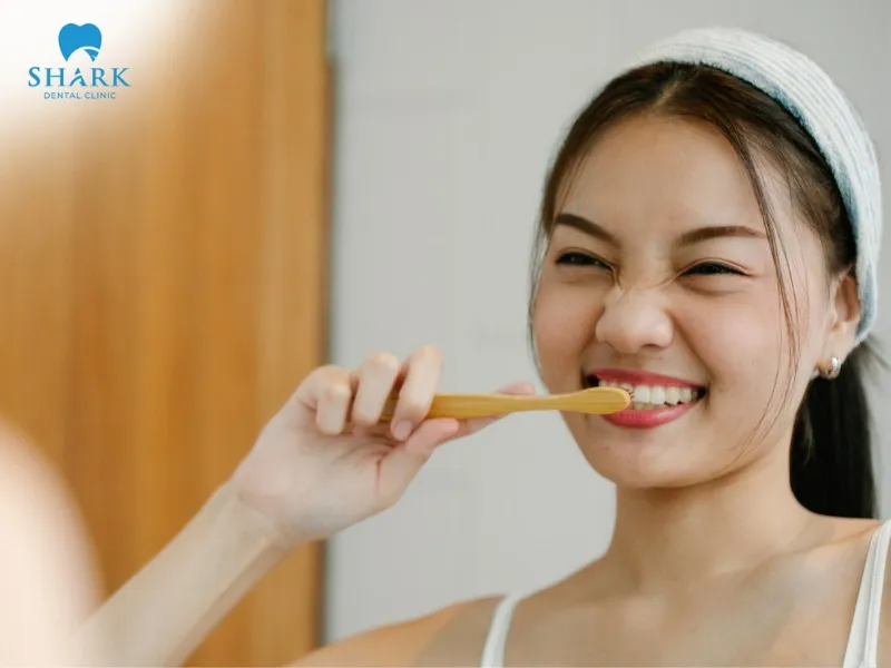 The tooth root can easily become damaged if you don’t maintain good oral hygiene habits or if you brush too hard