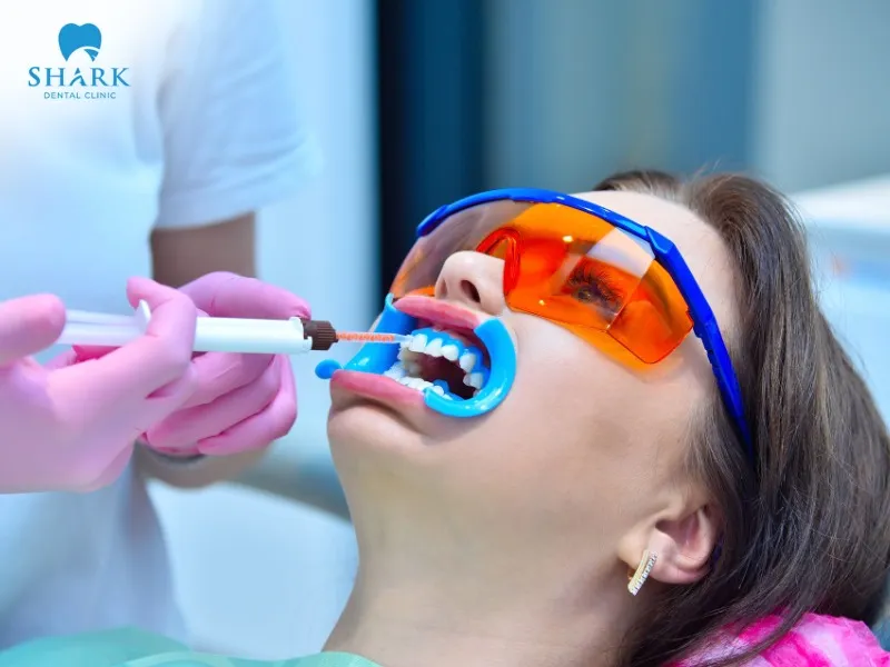 The dentist may prescribe medicated gels or topical ointments to create a protective layer and soothe the oral mucosa