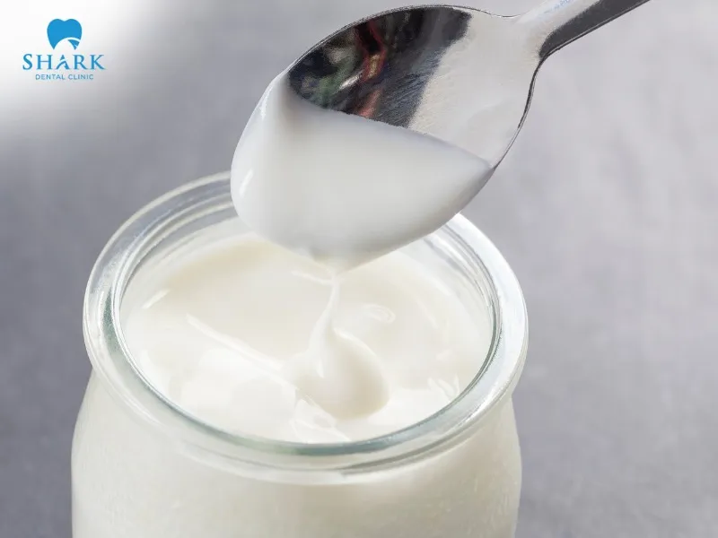 Soft, easy-to-swallow yogurt supports digestion and is suitable for people after tooth extraction