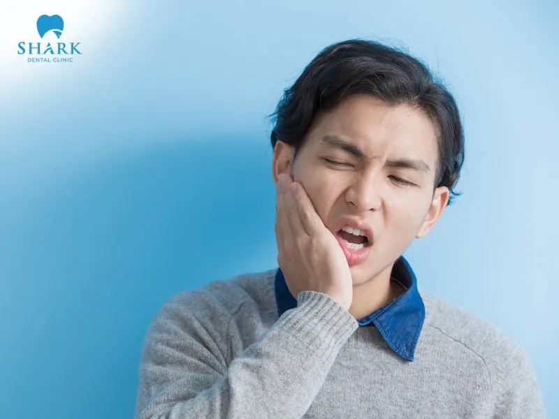 The presence of hard lumps on the gums can cause severe tooth pain and significant discomfort