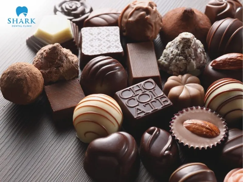 You can eat chocolate after tooth extraction, but it is recommended to wait about 1–2 days