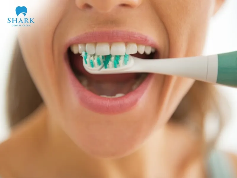 After wisdom teeth removal, you must absolutely avoid brushing your teeth too vigorously