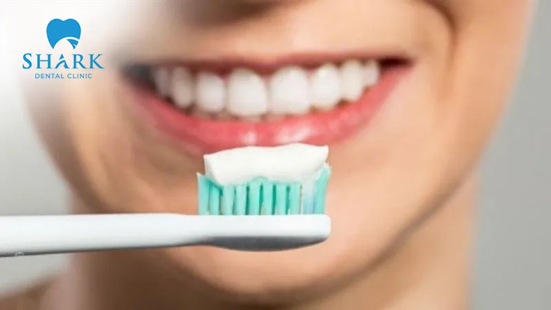Maintain gentle and proper oral hygiene after tooth extraction
