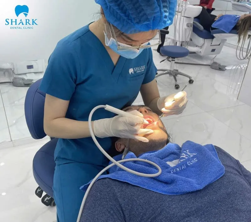 Keeping the mouth open for an extended period during the extraction procedure is one of the main causes of headache