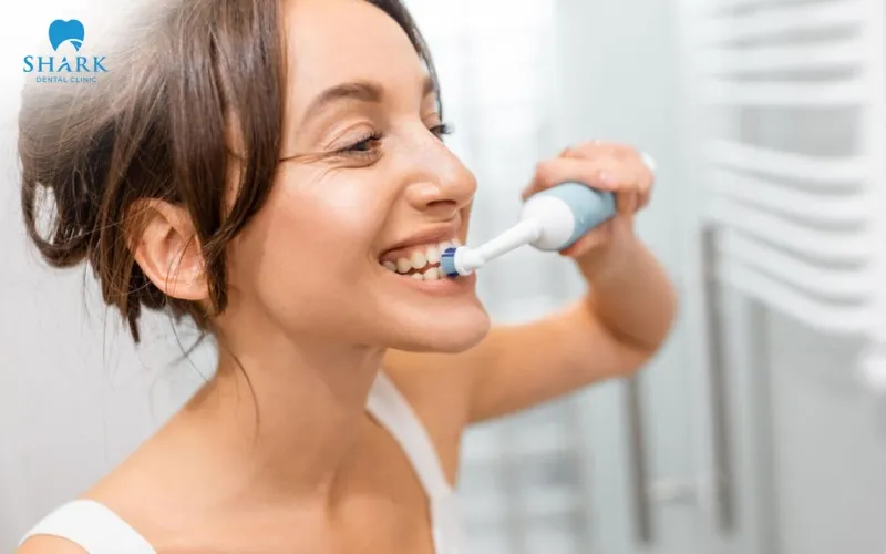 You may brush your teeth and rinse your mouth normally in areas away from the extraction site, but do so gently to avoid affecting the wound