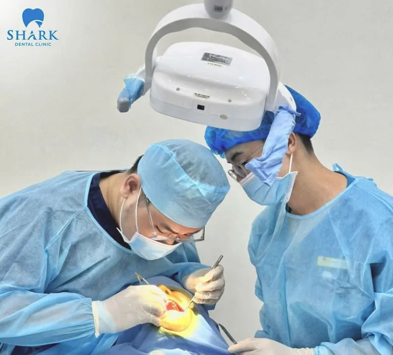 Getting gold braces for teeth at dental clinics with highly skilled orthodontists usually comes at a higher cost