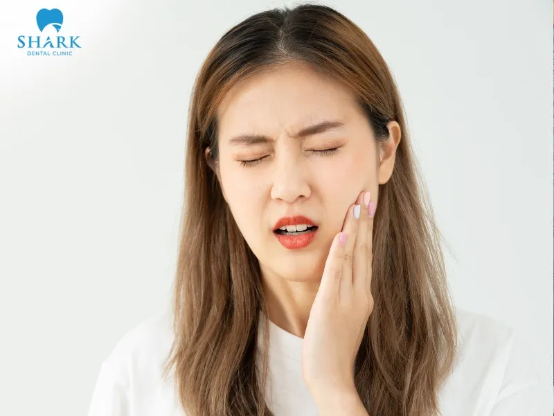 The habit of smoking can lead to dry socket, which is a serious complication after wisdom tooth extraction