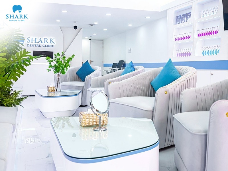 Shark Dental Clinic features a refined and modern design, creating a professional and welcoming atmosphere