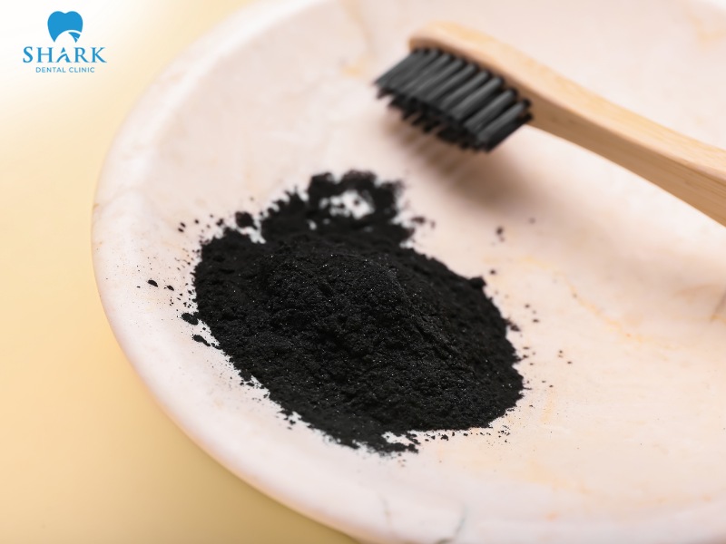 Depending on your specific needs and practical conditions, you can choose a teeth whitening method that is most suitable for your situation