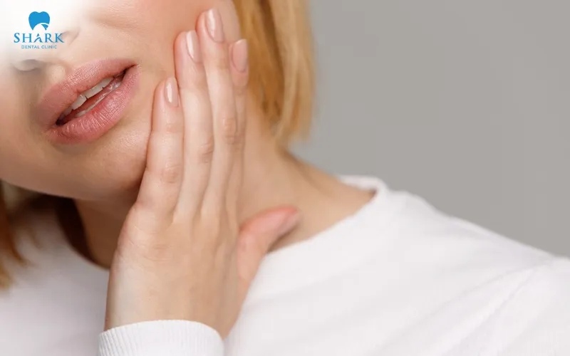 Each person has a different physical condition and pain tolerance, so the level of pain experienced during and after tooth extraction can vary from one individual to another