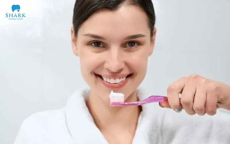 After tooth extraction, you should clean your mouth gently and carefully to avoid disrupting the healing process and protect the extraction site