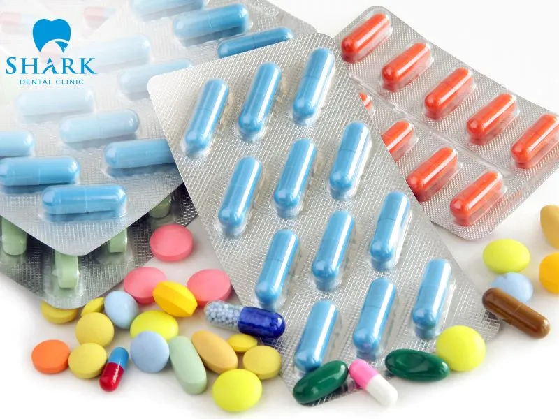 For mild swelling around the wisdom tooth area, over-the-counter pain relievers may help reduce discomfort and manage symptoms temporarily