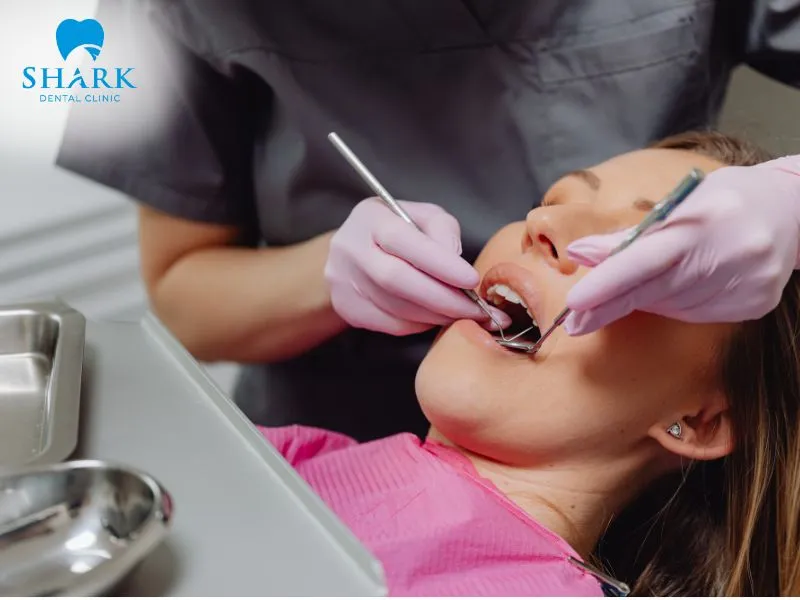 Receiving treatment at the right time helps meaningfully limit complications and greatly improves the overall chances of successfully preserving the implant long-term