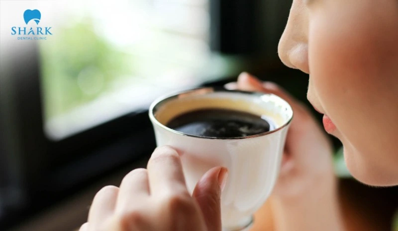 Drinking coffee after a filling can cause irritation and other issues