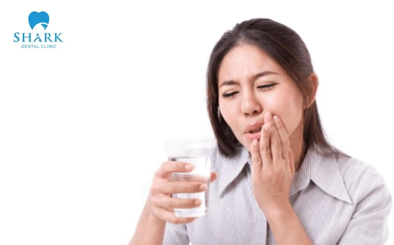 Avoid hot drinks after a filling to limit irritation to the tooth enamel