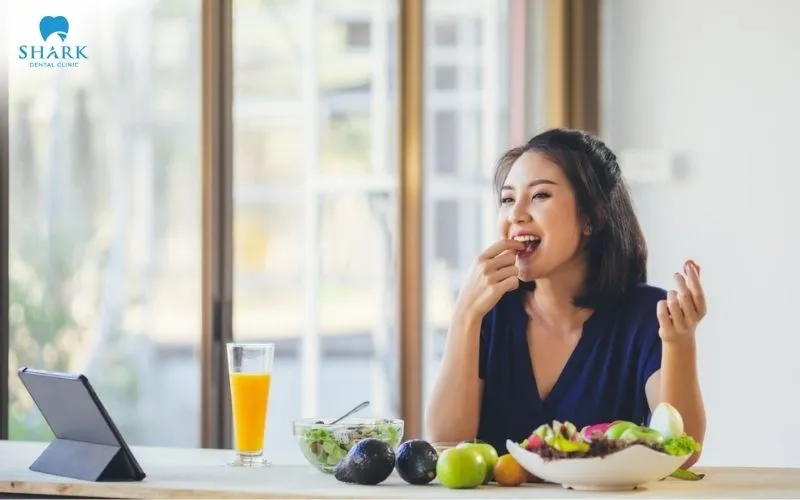 As well as diet, the way you live and the way you care for your teeth and mouth correctly helps to control the factors that can make bone loss more serious