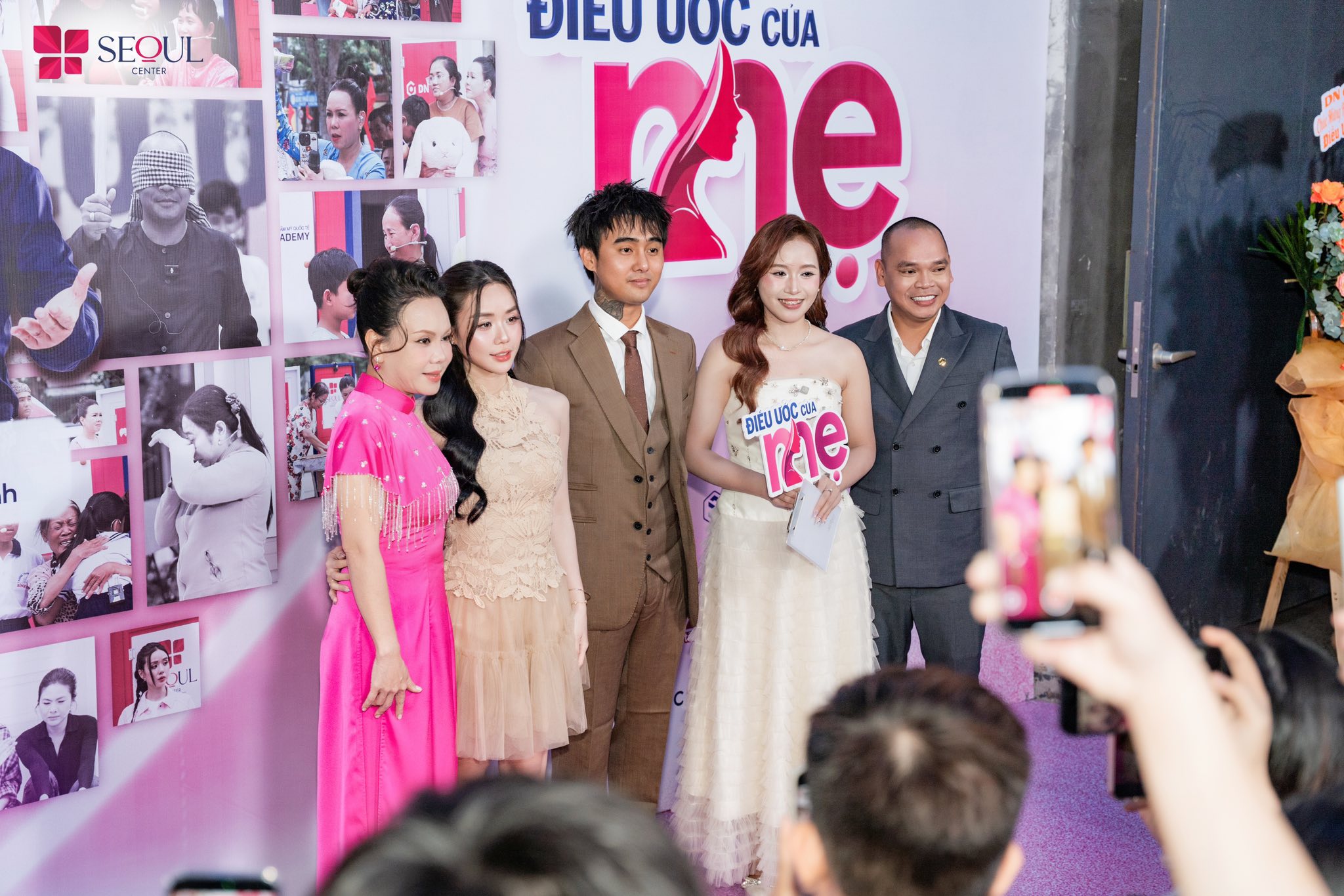 Vợ chồng nghệ sĩ Đạt G- Cindy Lư xuất hiện rất sớm trong họp báo