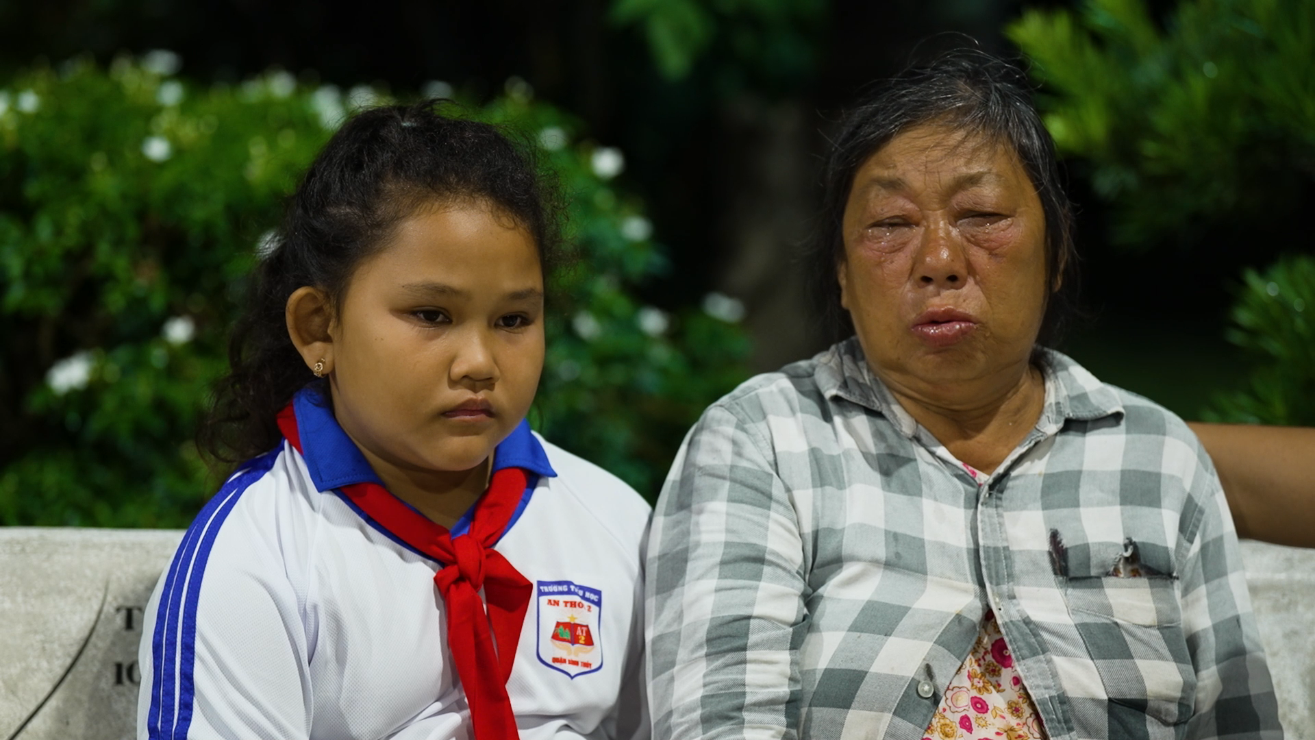 Dì Hoàng- Người dì với tình yêu thương cao cả, dù bệnh vẫn cố gắng làm việc nuôi hai cháu