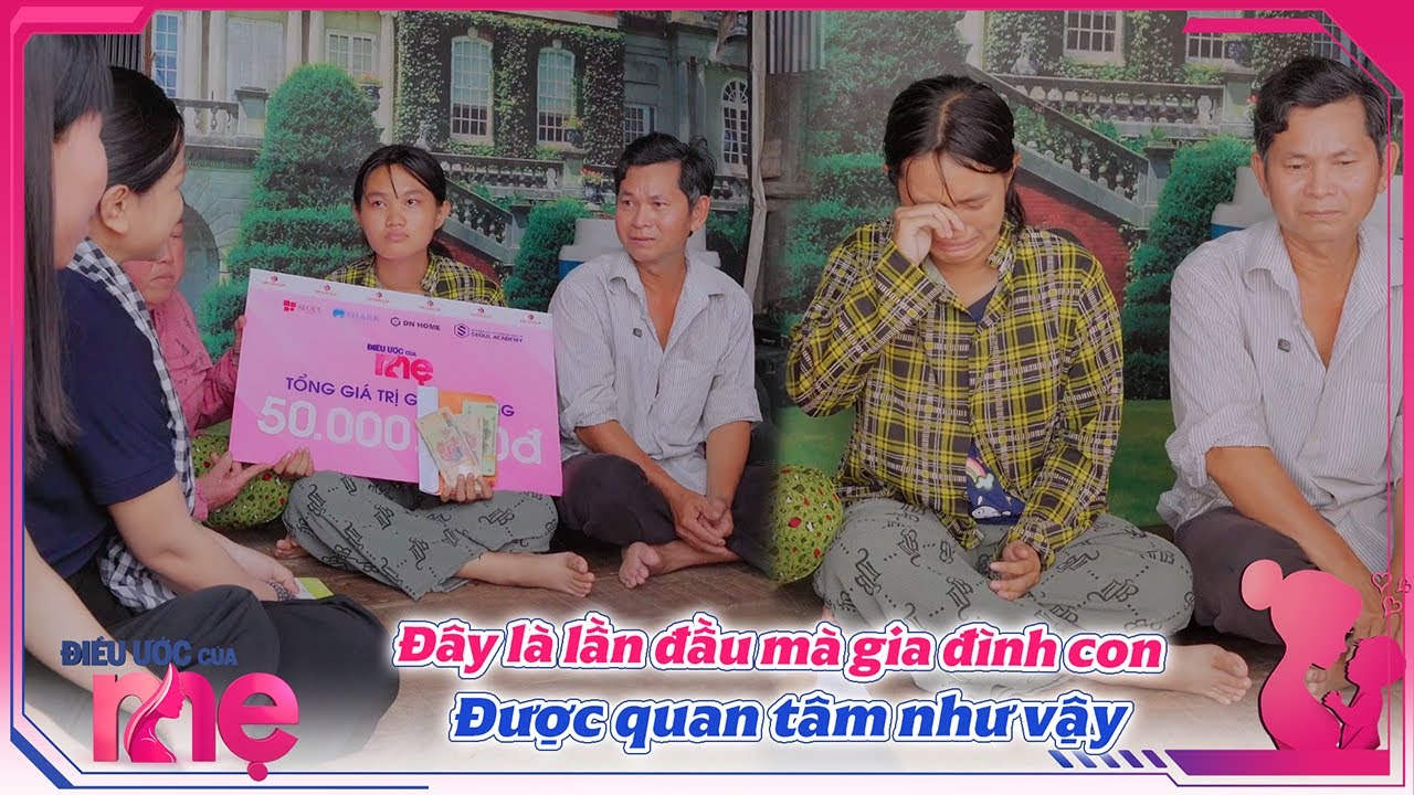 Bé Trâm BẬT KHÓC NỨC NỞ vì đây là LẦN ĐẦU TIÊN em và cha mẹ được mọi người QUAN TÂM nhiều đến thế