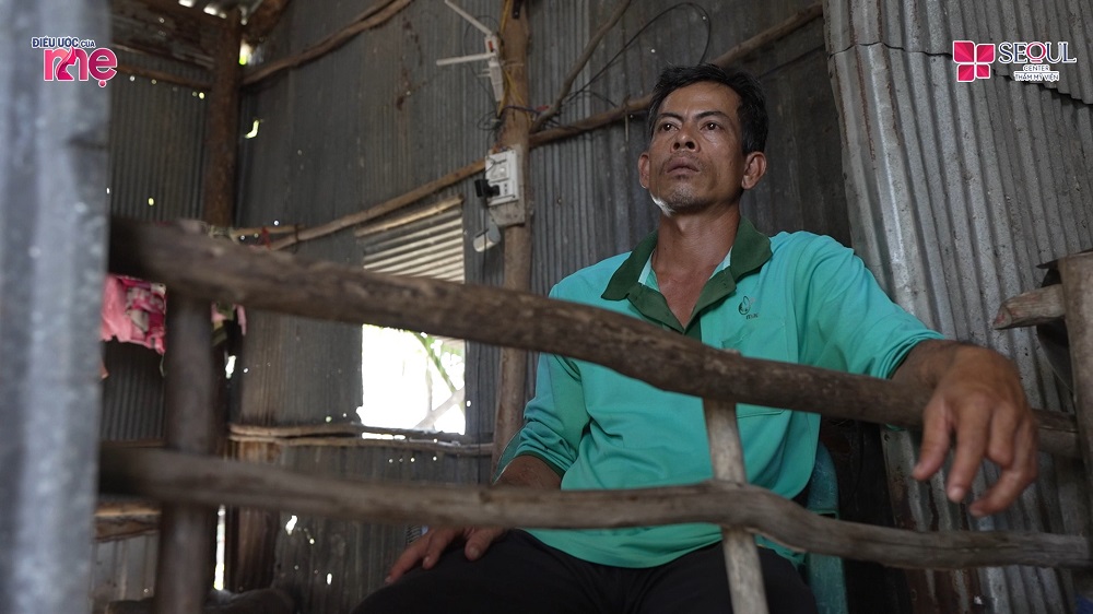 Mang trong mình căn bệnh quái ác, anh Hận nhiều lần muốn buông xuôi vì nghĩ mình là gánh nặng của vợ con