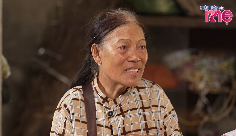 Cô Võ Thị Hường đã 70 tuổi, gia đình khó khăn, mất con, một mình nuôi cháu