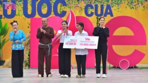 Thông qua chương trình, gia đình em nhận được rất nhiều phần thưởng có giá trị, hỗ trợ Ngân vượt qua khó khăn trong cuộc sống