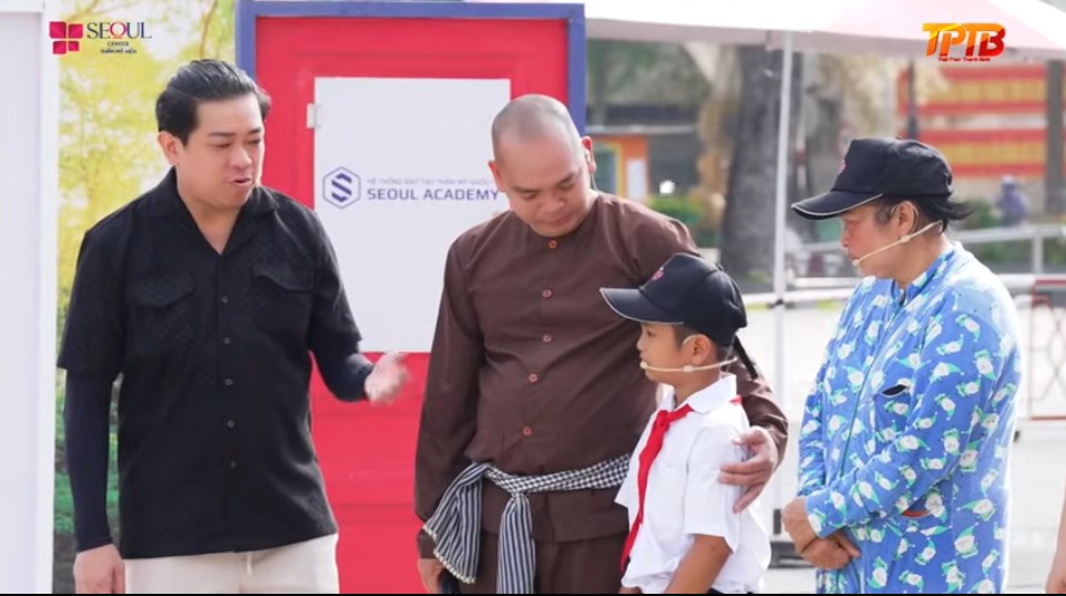 Diễn viên Tân Trề xúc động chia sẻ cảm xúc khi nghe câu chuyện bé Long