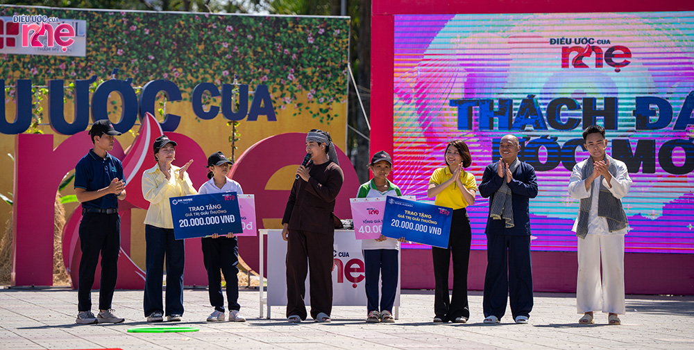 Sau chương trình hai gia đình đều nhận những phần thưởng lớn, giúp họ cải thiện cuộc sống, thay đổi cuộc đời