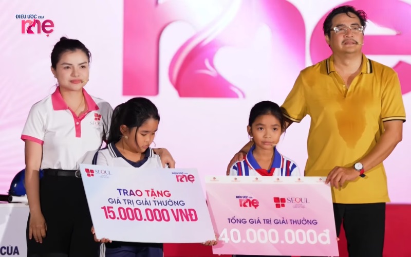 Gia đình cũng nhận được nhiều phần quà có giá trị qua các vòng chơi của chương trình