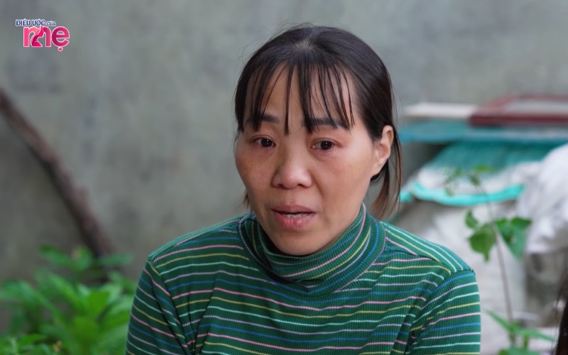 Vì quá thương con nên chị trở về nhà để hàn gắn lại gia đình