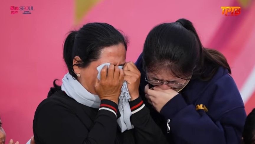 Chị Quân gặp lại bé Linh đang làm ở Sài Gòn, cả gia đình đoàn tụ vỡ òa cảm xúc