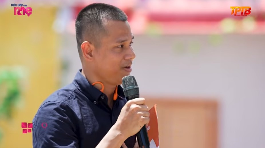 Doanh nhân Mai Quốc Dũng - Đại diện nhà tài trợ số phát sóng này cũng có những chia sẻ đầy sâu sắc giúp hai bé kiên cường vượt qua những khó khăn 