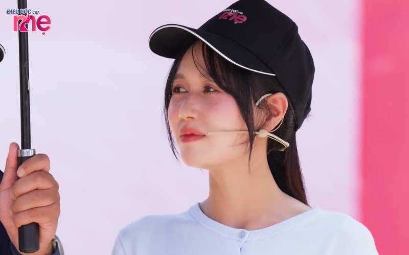 Diễn viên Nhung Gumiho không khỏi nghẹn lòng trước hoàn cảnh gia đình bé Trúc