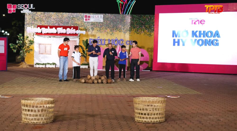 Vượt qua thử thách “Mở khóa hy vọng”, hai gia đình mang về những phần thưởng giá trị, tiếp thêm động lực trên hành trình vượt khó. 