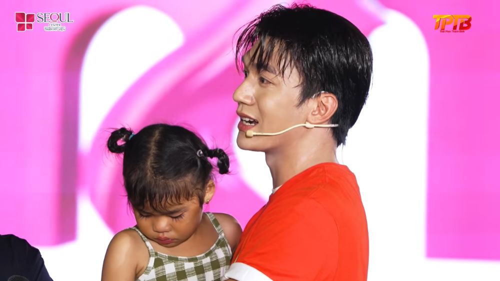 Đỗ Nhật Hoàng dành nhiều lời trân trọng cho những người phụ nữ luôn âm thầm gánh vác gia đình bằng sự kiên cường và tình yêu thương. 