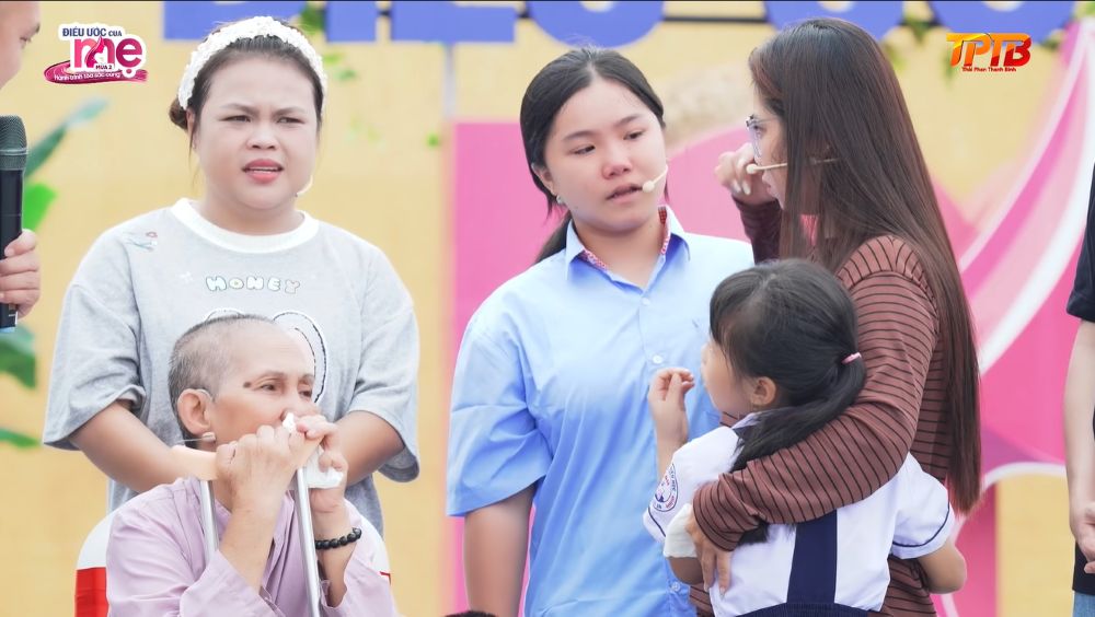 Ngọc Hoa hào hứng đồng hành cùng các em nhỏ, quyết tâm hết mình trong từng thử thách để giành chiến thắng và mang về phần hỗ trợ cho các bé