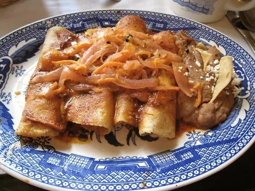 Các sản phẩm trị da dầu cơ bản cần thiết nhất