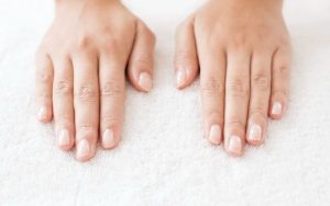 Móng tay ngắn có làm nail được không?