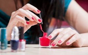 Màu của sơn móng tay Enou có độ bền cao