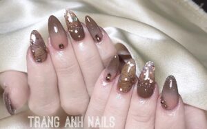 Khả năng sáng tạo vô tận ra nhiều hơn nữa mẫu nail thạch nâu ombre