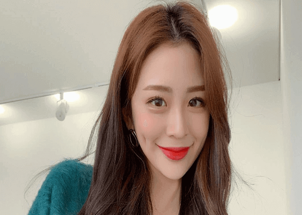 Kiểu tóc xoăn sóng nước