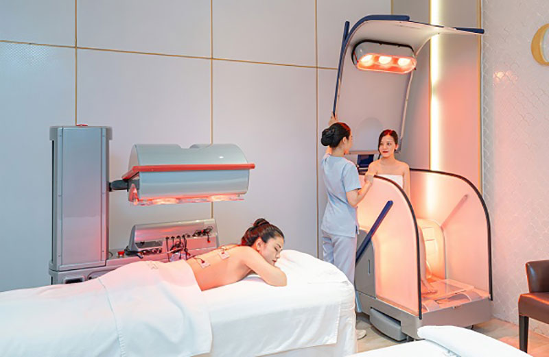 Liệu trình tắm trắng chuẩn spa với sản phẩm dưỡng da nhập khẩu, mang lại làn da sáng bật tone