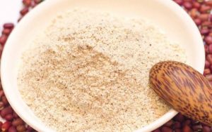 Bột đậu đỏ đã được phụ nữ Nhật Bản sử dụng để trị mụn, làm đẹp từ lâu