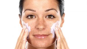 Tẩy da chết để làm sạch da toàn diện